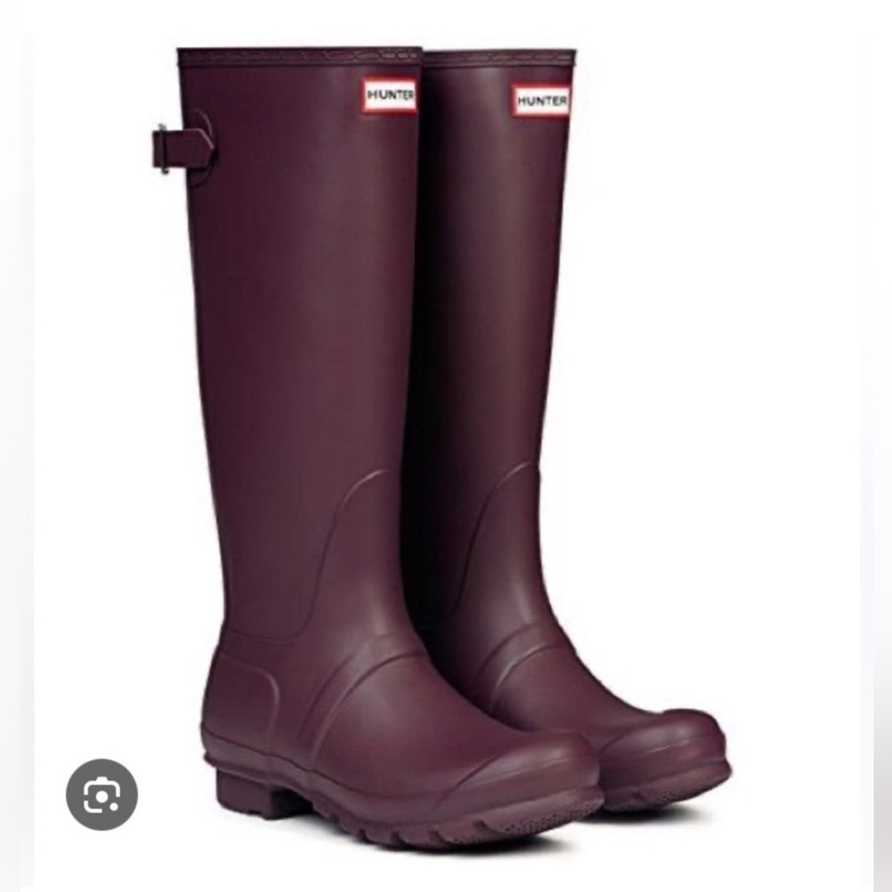 Hunter Original Tall Rain Boots - burgundy/maroon - size 8